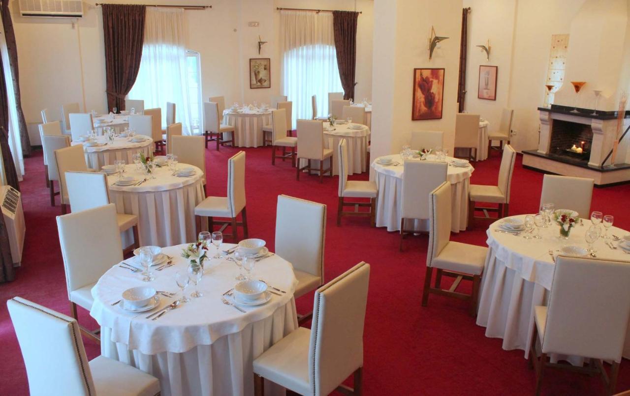 Famissi Eden Hotel 卡兰巴卡 外观 照片